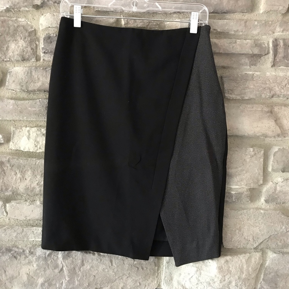 LIKE NEW The Limited Size 4 Black and Gray Pencil Skirt